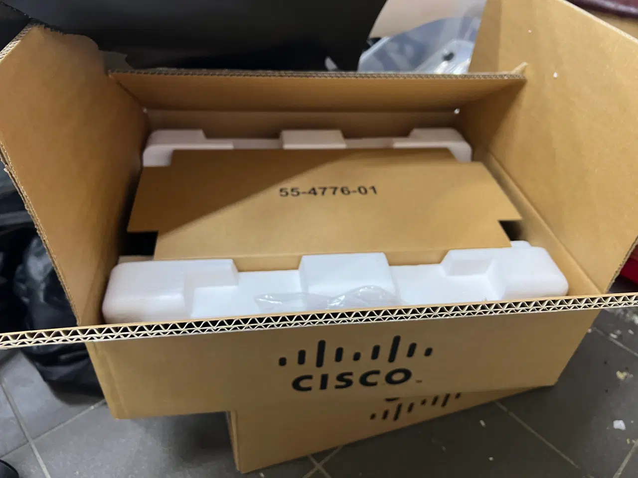 Billede 6 - Cisco 24 port switch Poe+  ny!!