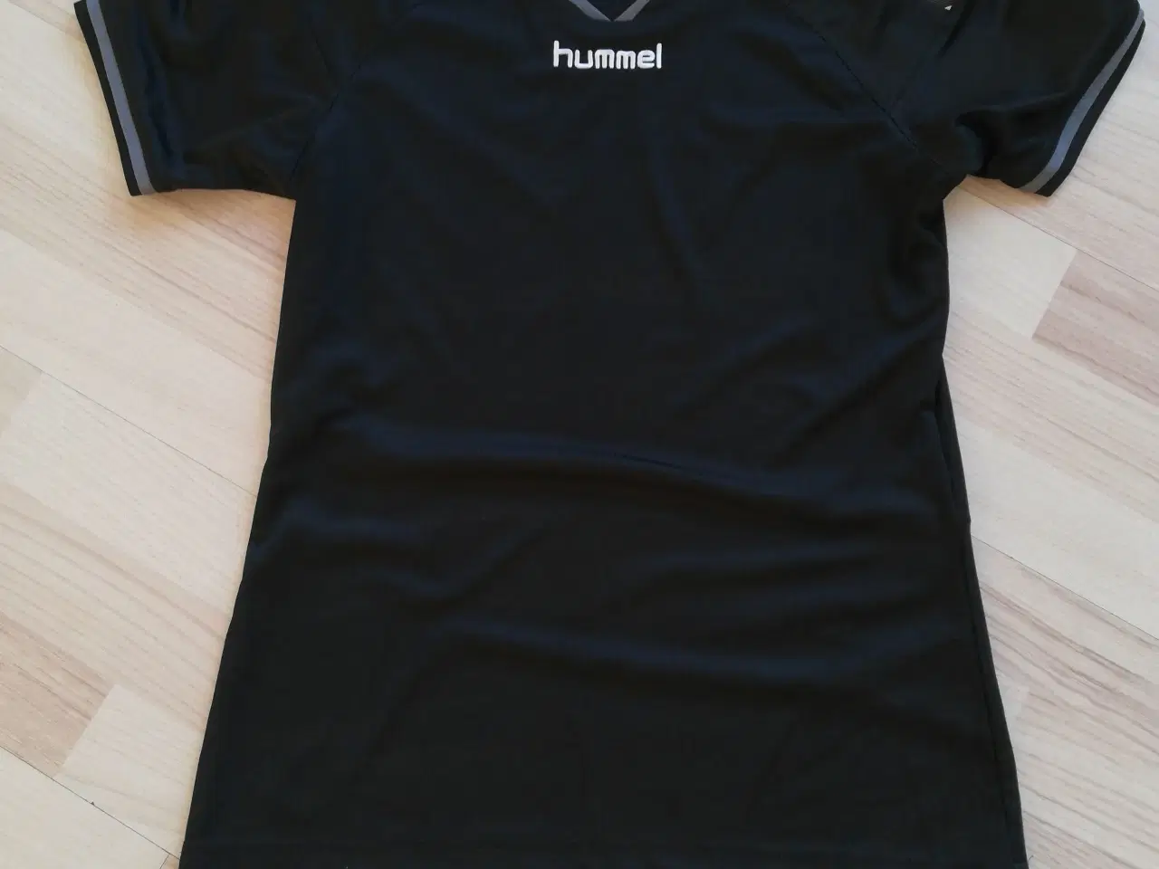 Billede 1 - Hummel t -shirt