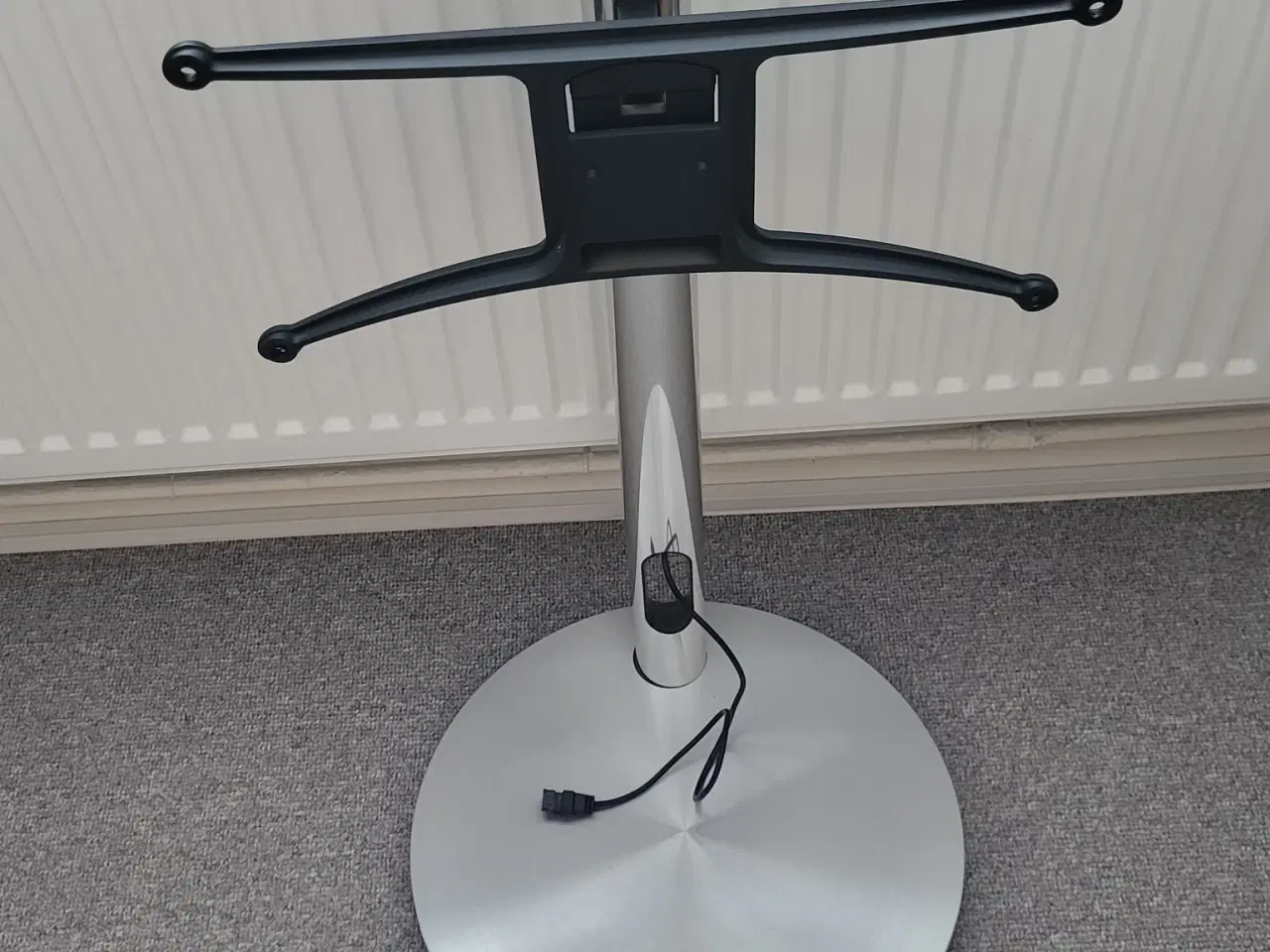 Billede 1 - Motorsokkel til Beovision 10/46 