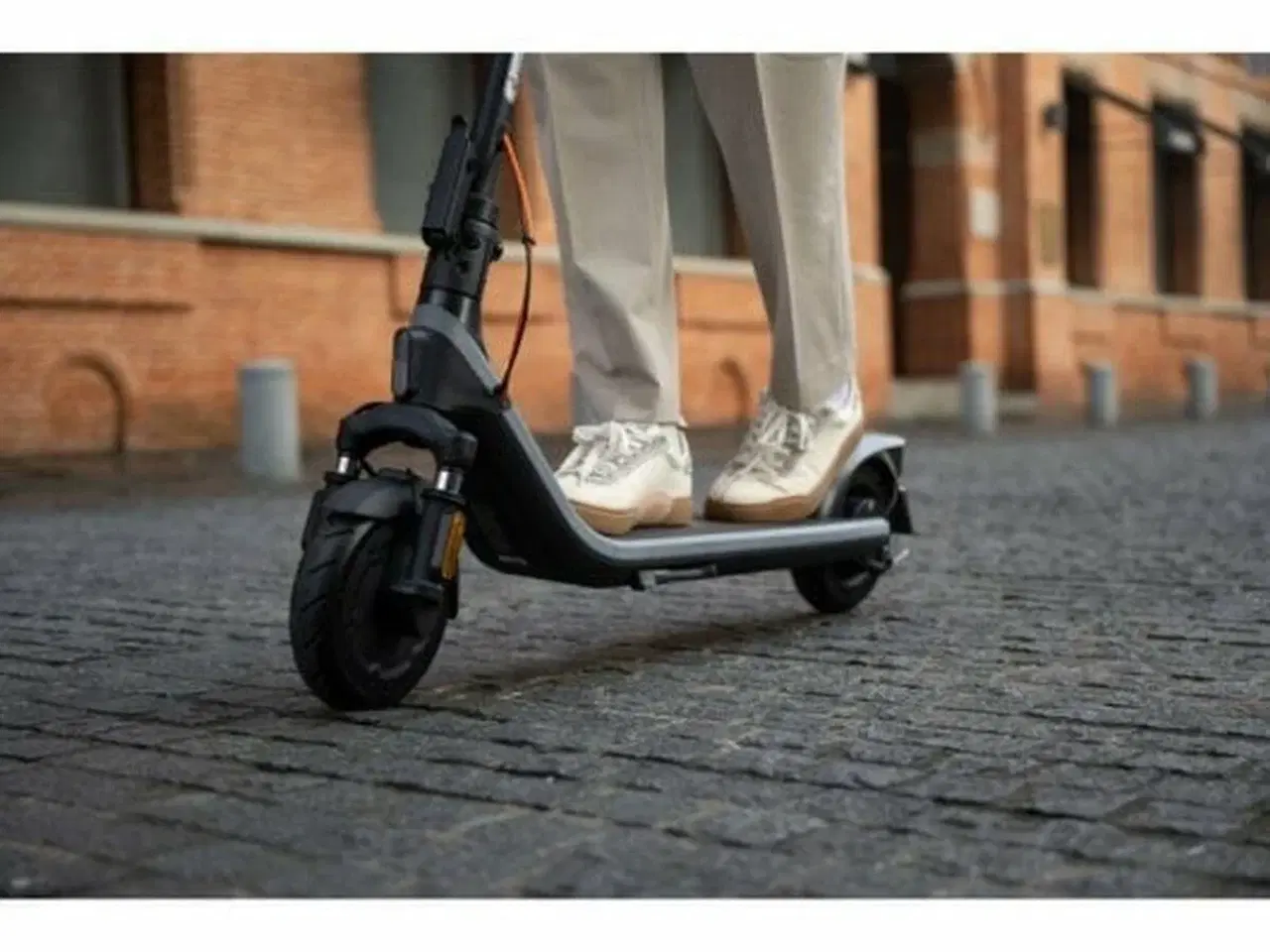 Billede 3 - El-løbehjul Segway E2 Plus II - sort, 500 W