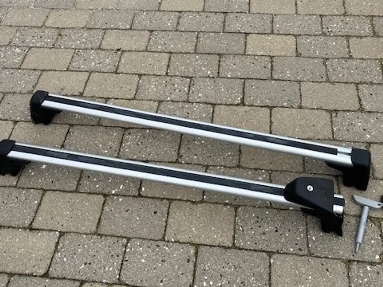 Billede 1 - Tagbøjlesæt Opel Zafira