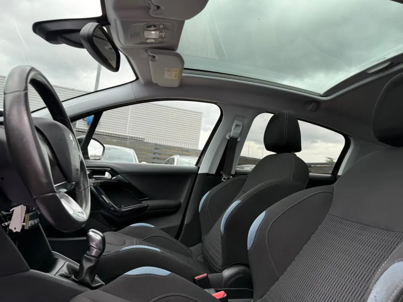 Billede 3 - Peugeot 208 1,2 VTi 82 Envy Sky