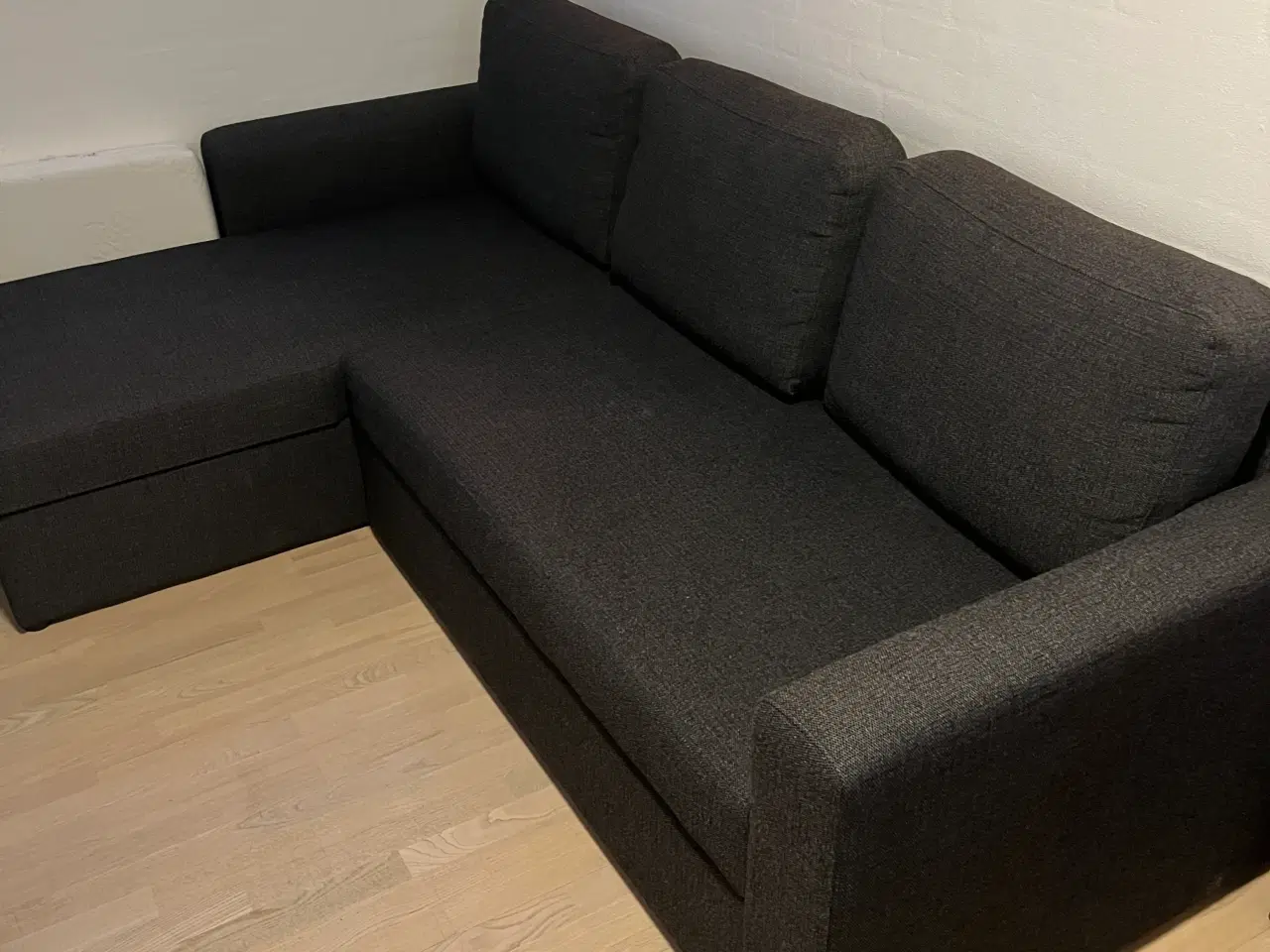 Billede 1 - Sovesofa med magasin der medfølger også topmadras
