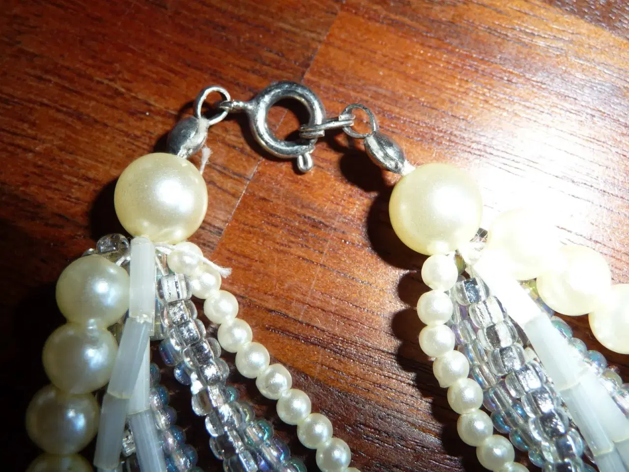 Billede 3 - hvid perle kæde, med flere forskellige 