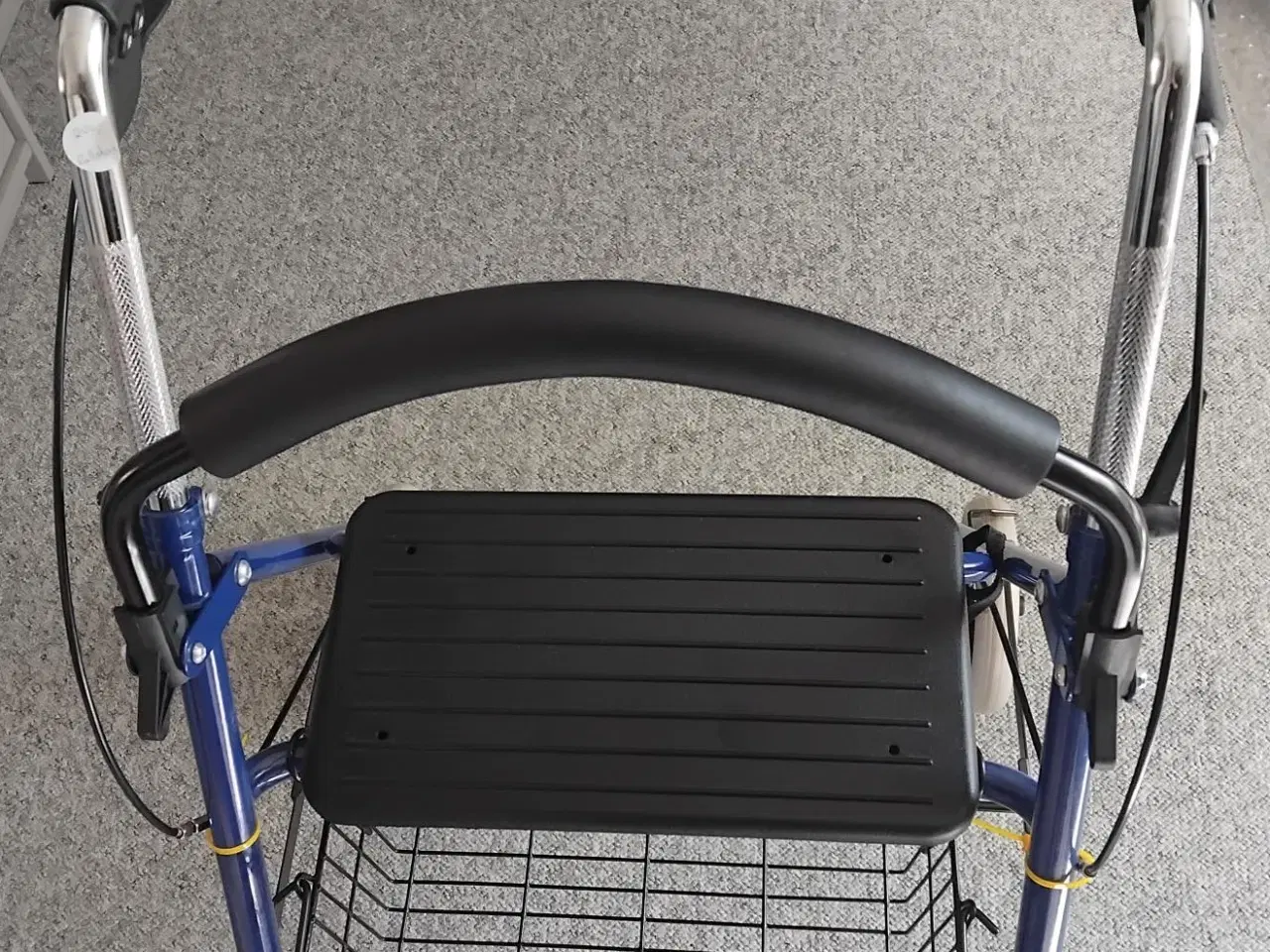 Billede 2 - Rollator Næsten Ny Stand