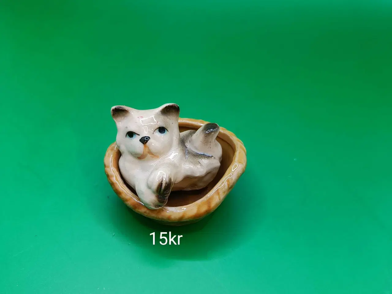 Billede 18 - Forskellige figurer pris står under billede 