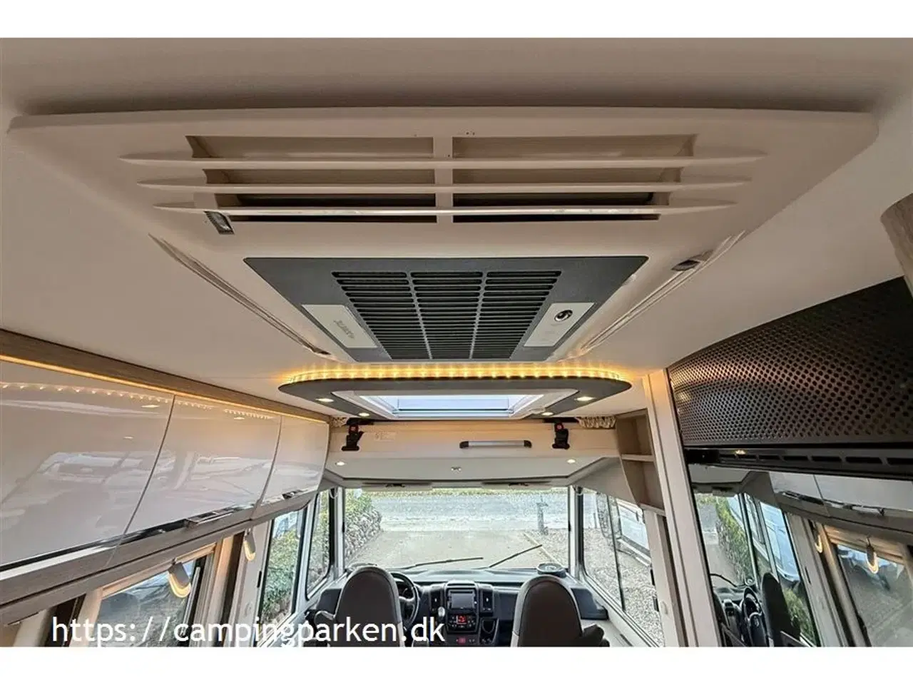 Billede 10 - 2018 - Dethleffs Magic Edition Silver   Dethleffs Magic Edition, kvalitetsvogn med eksklusivt udtryk, Automatgear, Hydrauliske støtteben og aircondition