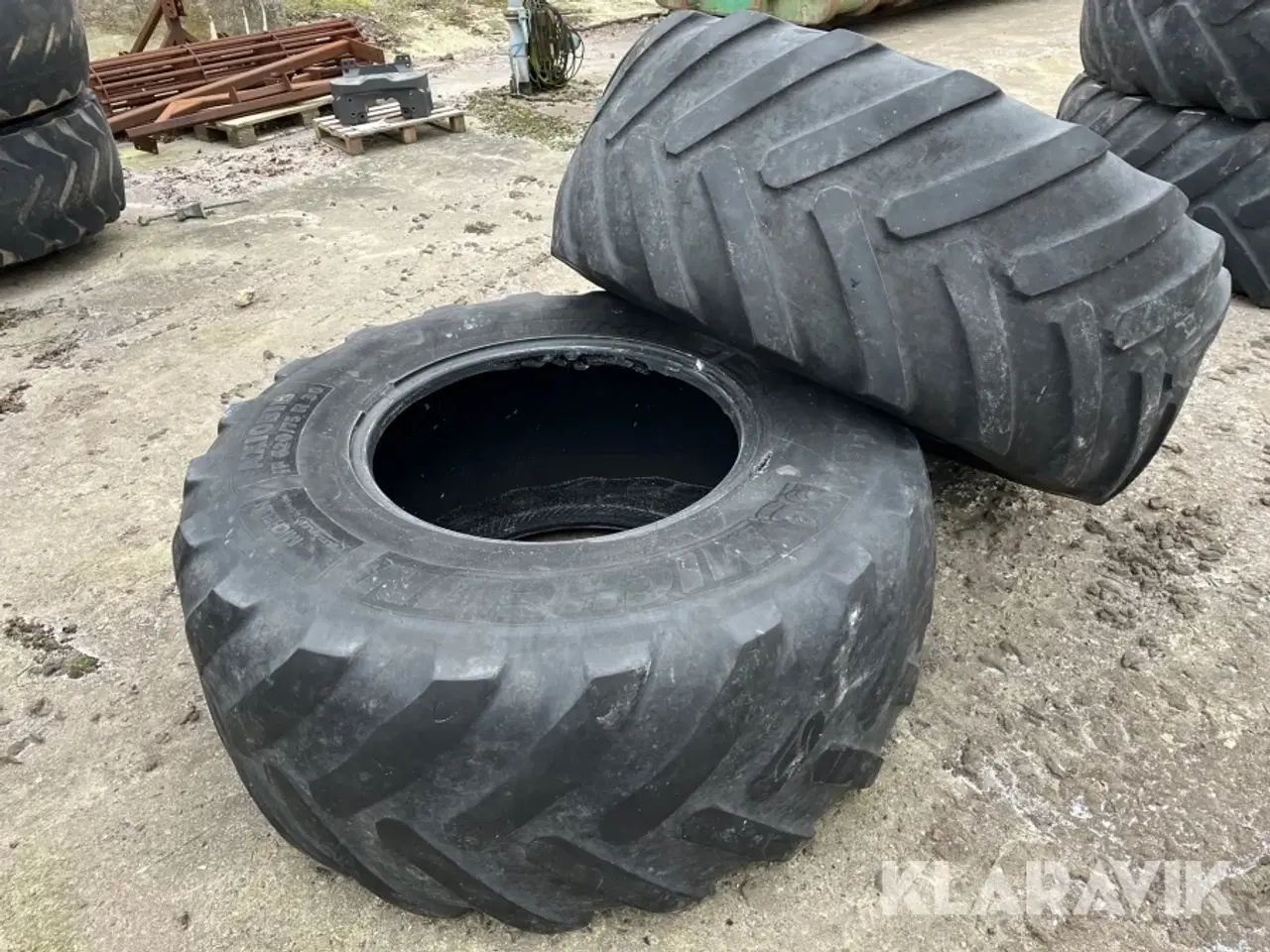 Billede 2 - Traktordæk Michelin Axiobib 620/75R30 - 2 styk