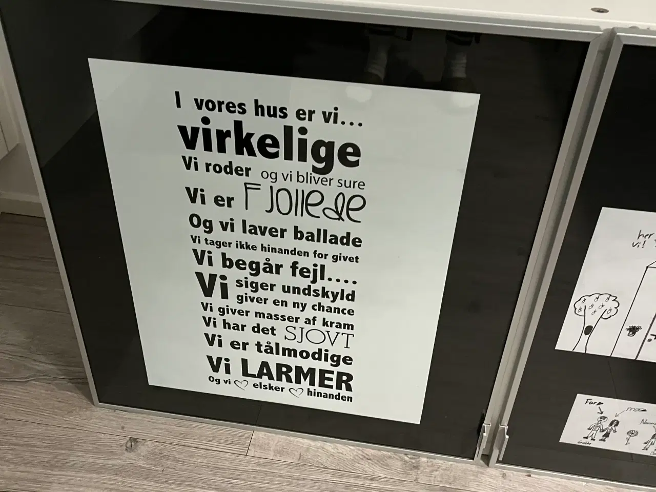 Billede 2 - Væghængt skab