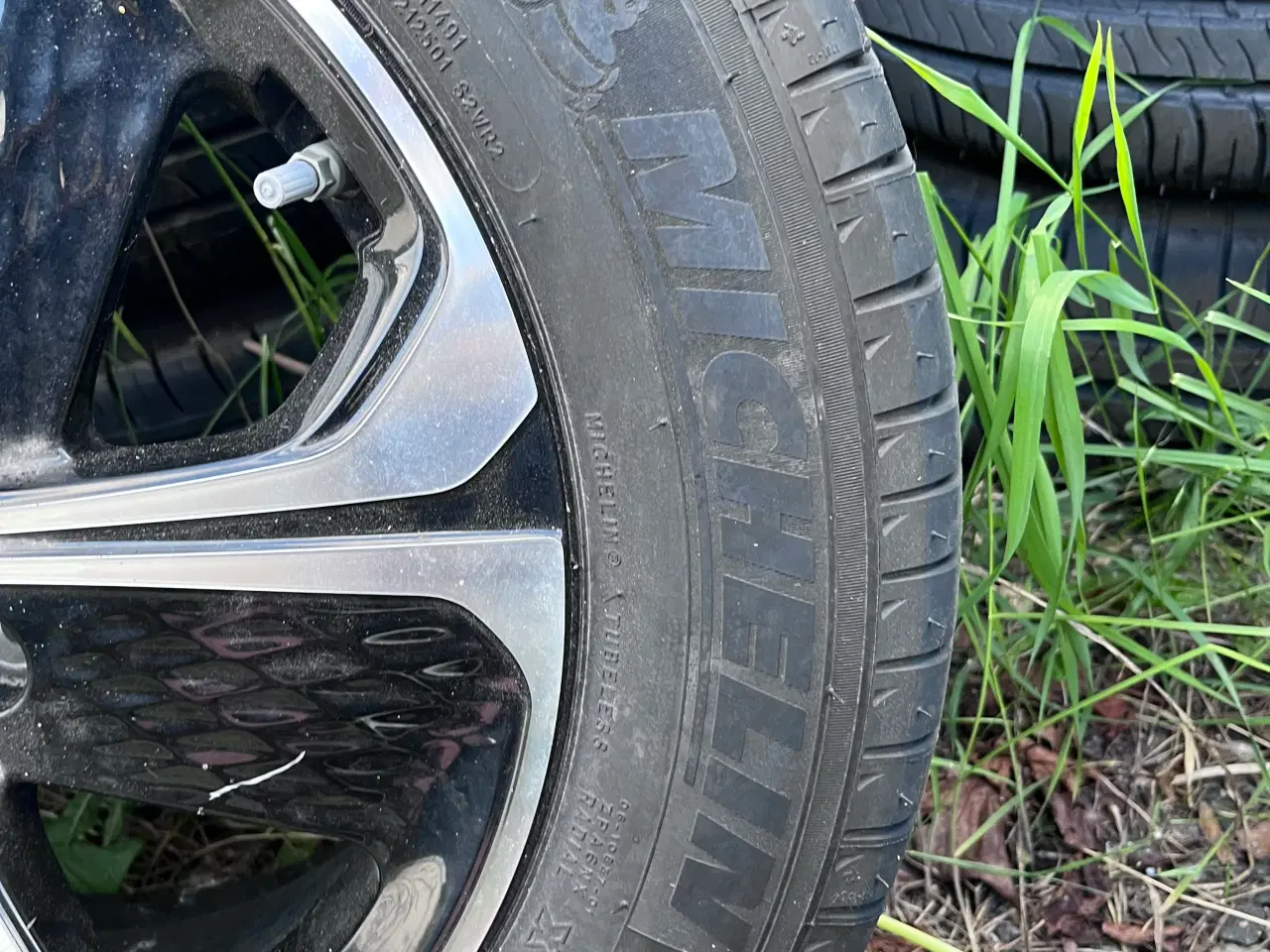 Billede 4 - Originale Kia fælge med dæk ( helt nye ) 