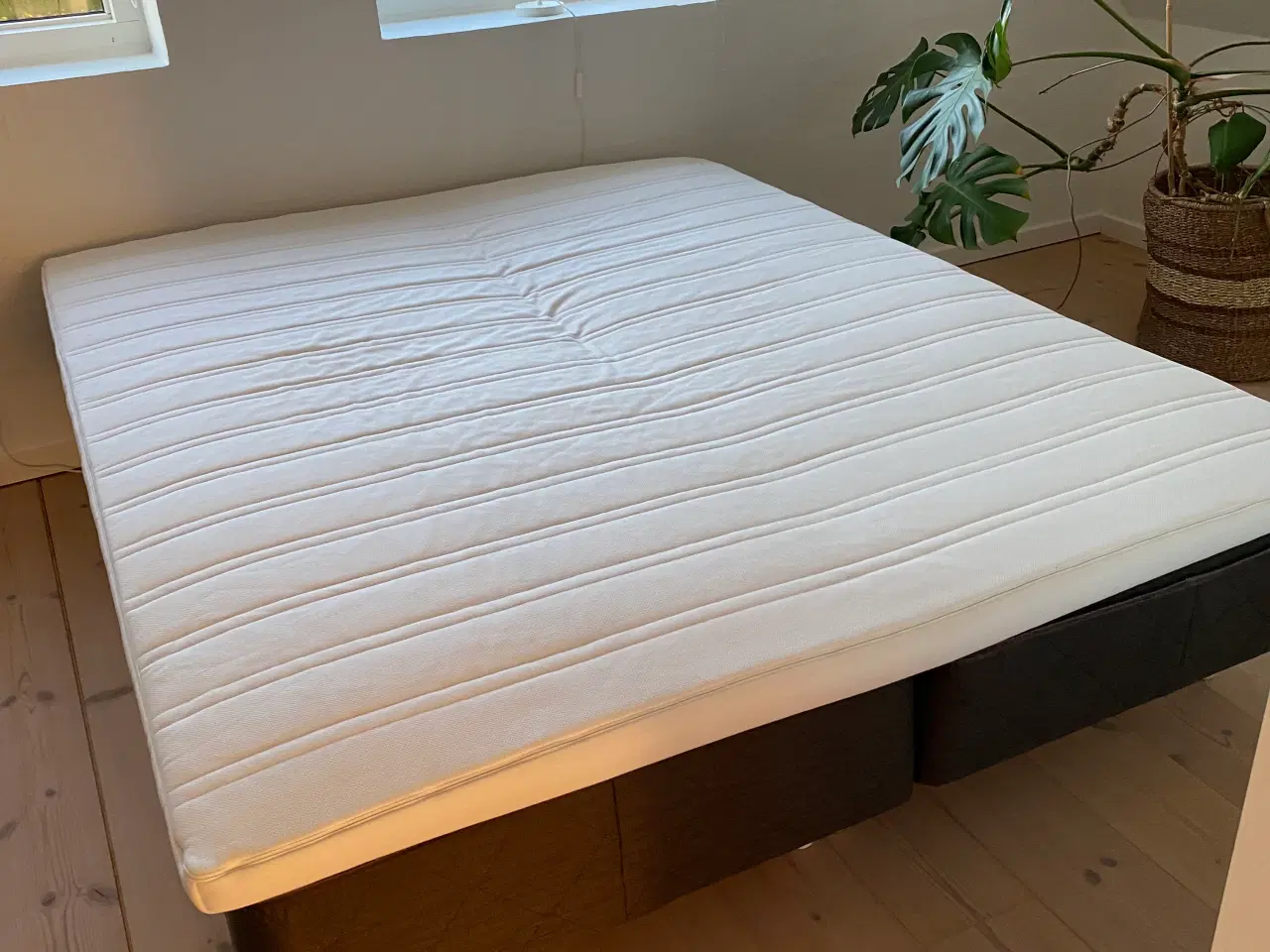 Billede 2 - Super Boxmadras 160 x 200  500kr