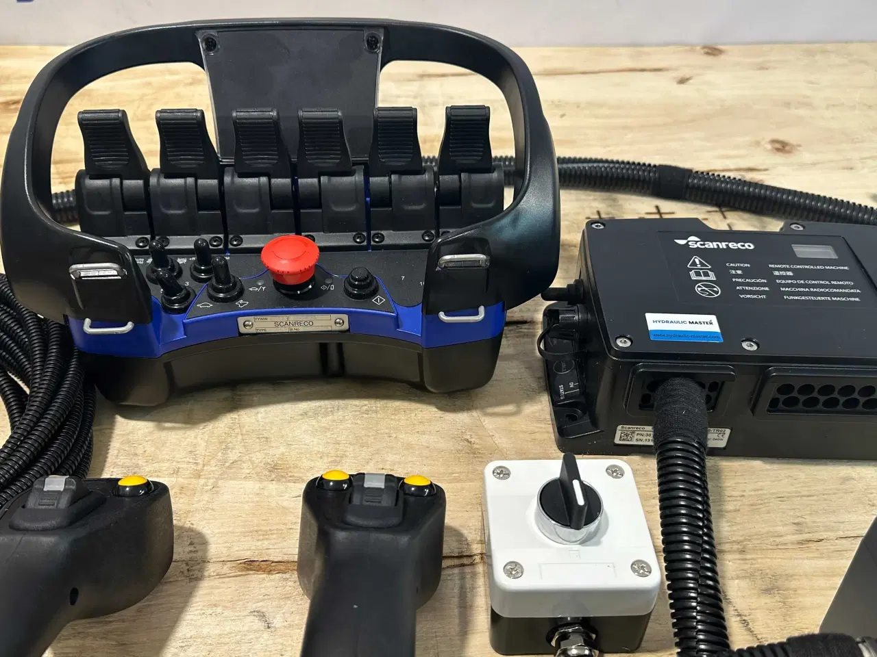 Billede 5 - Walvoil DPX100 med PWM-radio Scanreco RC400