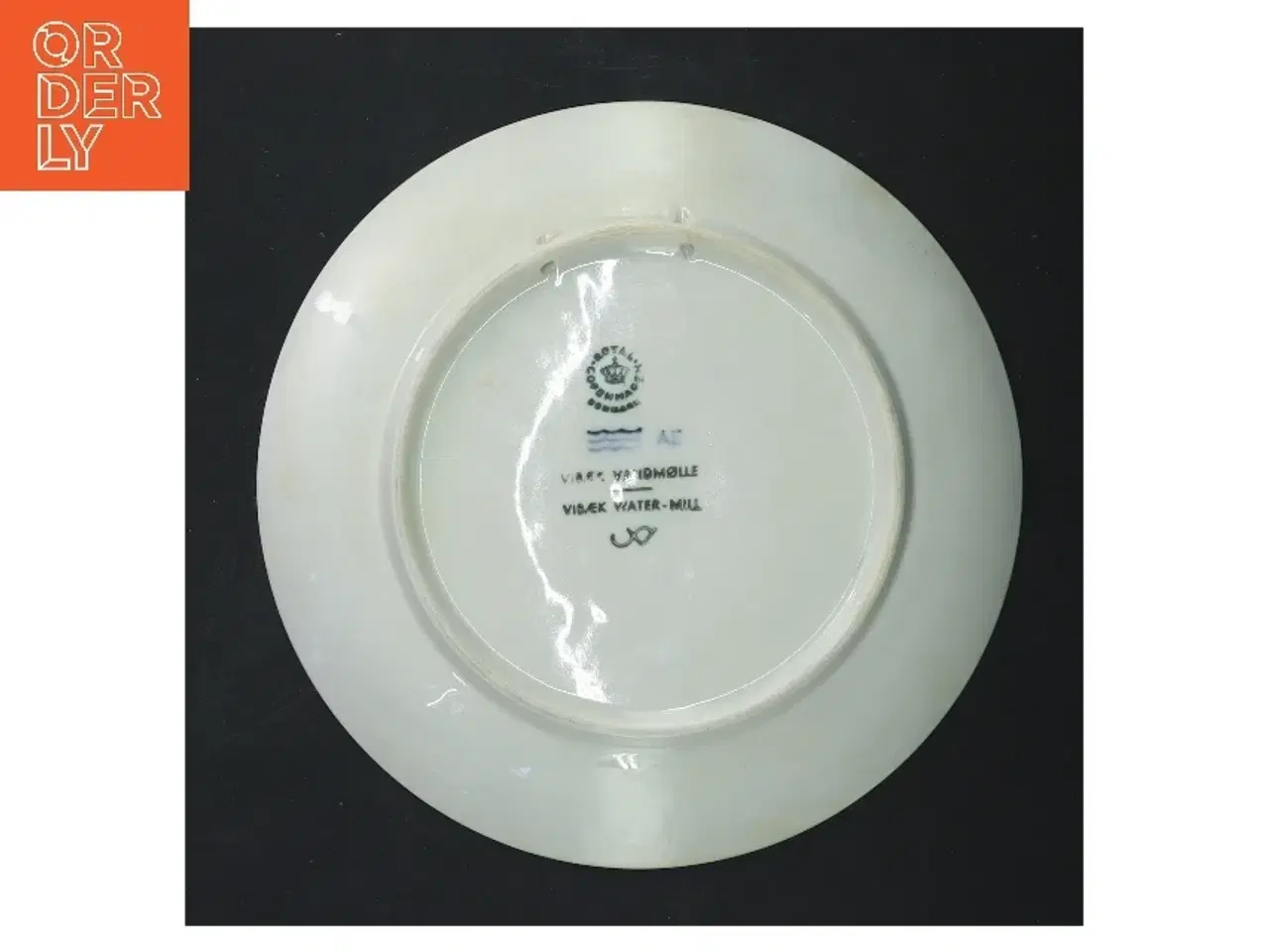 Billede 3 - Dekorativ tallerken fra 1976 fra Royal Copenhagen (str. Ø 18,5 cm)