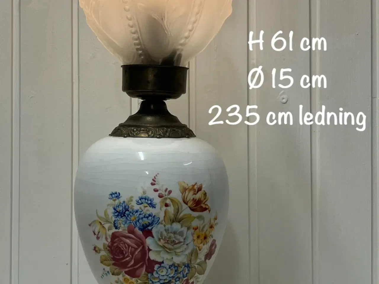 Billede 1 - Flot gammel lampe 