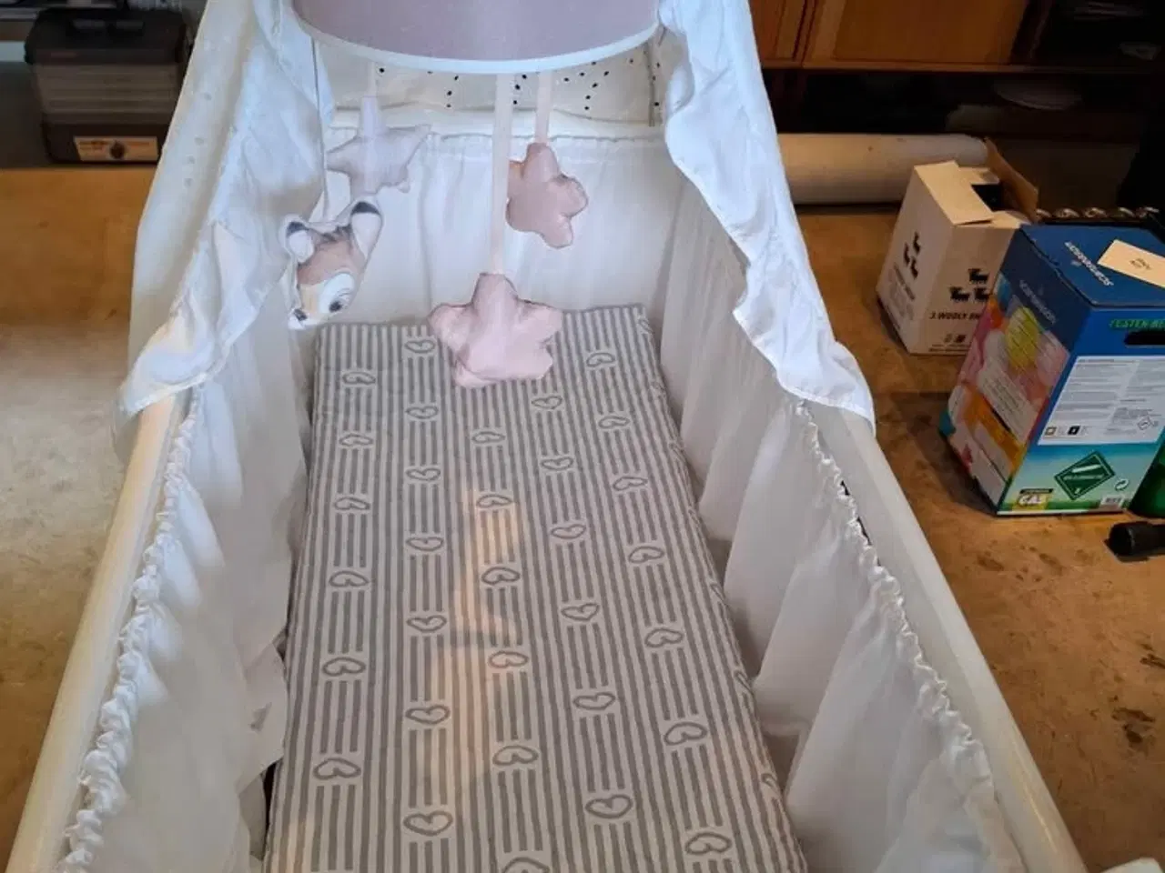 Billede 2 - Babyvugge inkl. madras