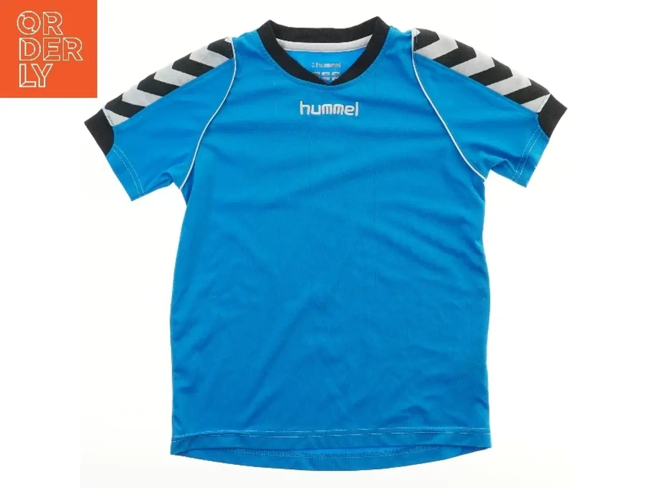 Billede 1 - Sportstrøje med korte ærmer fra Hummel (str. 128)