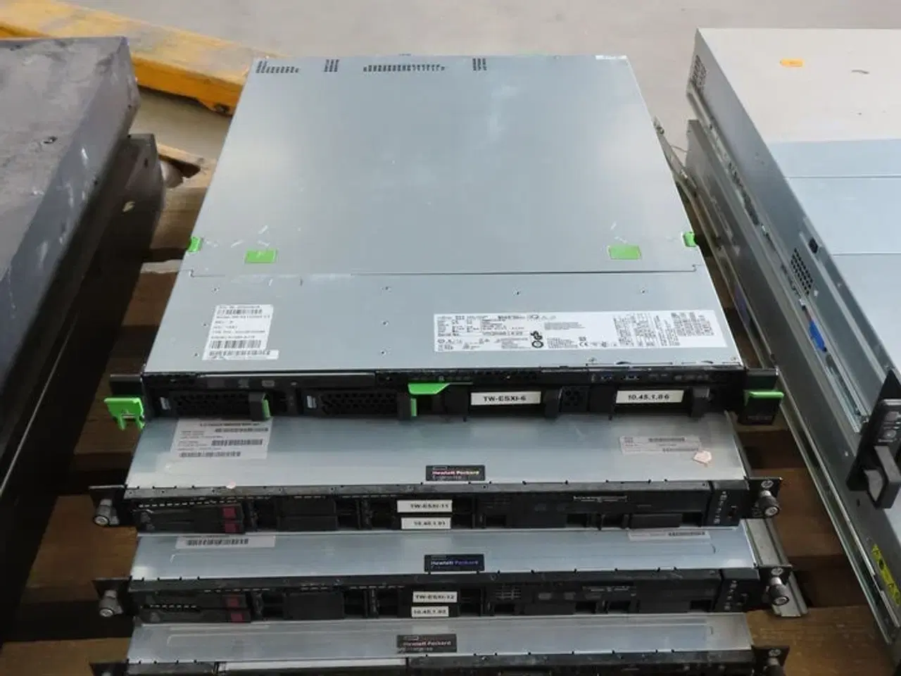 Billede 1 - 4 stk. Servere HP / FUJITSU (Forsendelse ikke muligt)