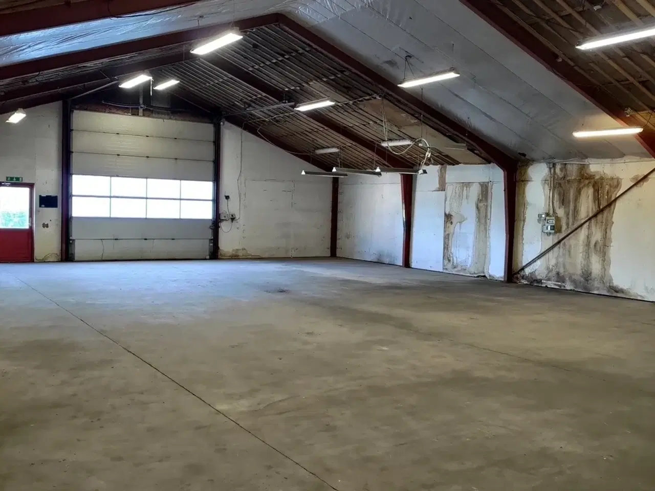 Billede 2 - Isoleret Lagerhal. med tag fra 2021