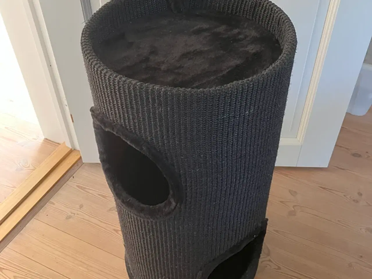 Billede 2 - Kradsetønde til kat