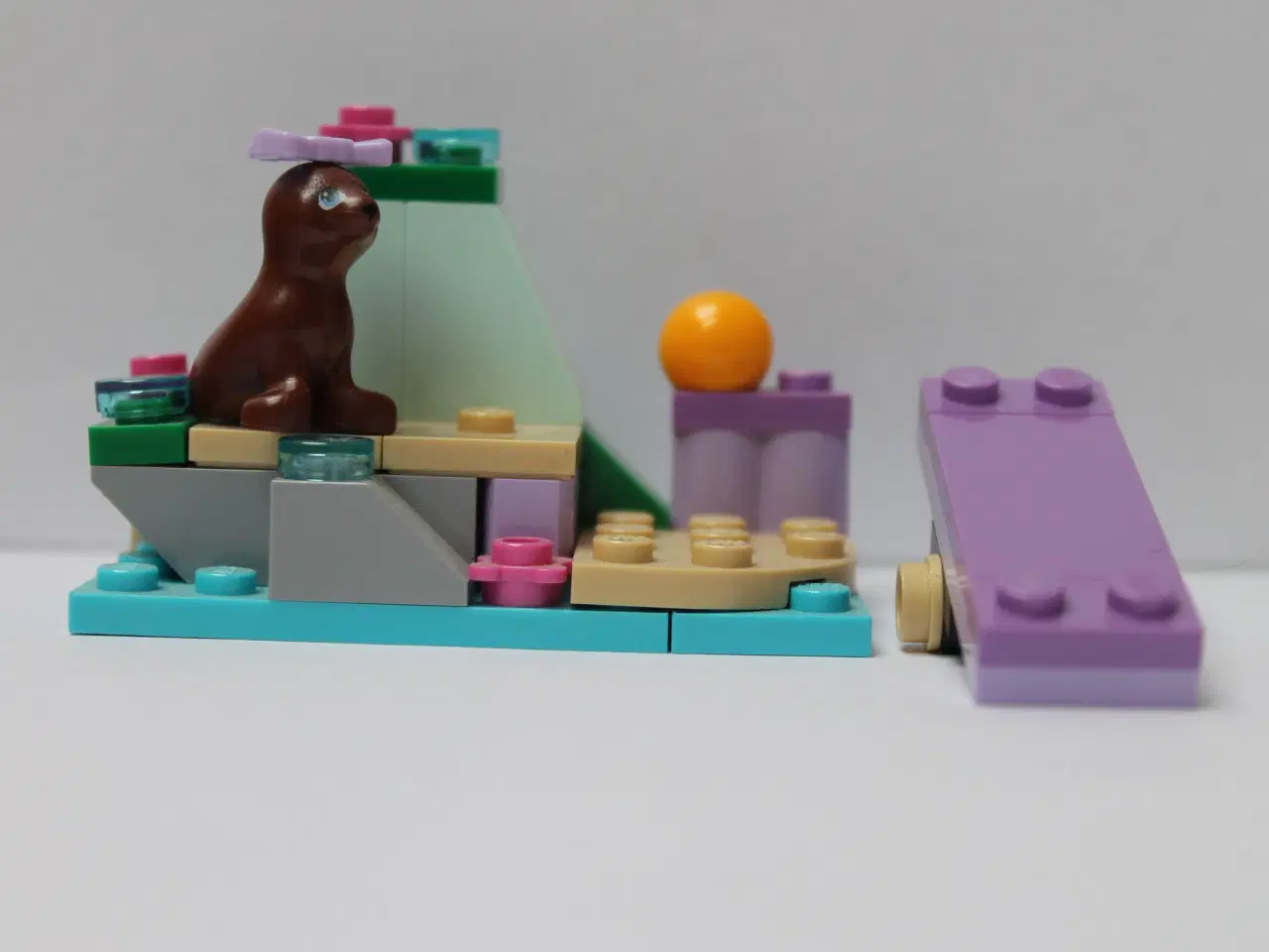 Billede 1 - Lego friends sæl