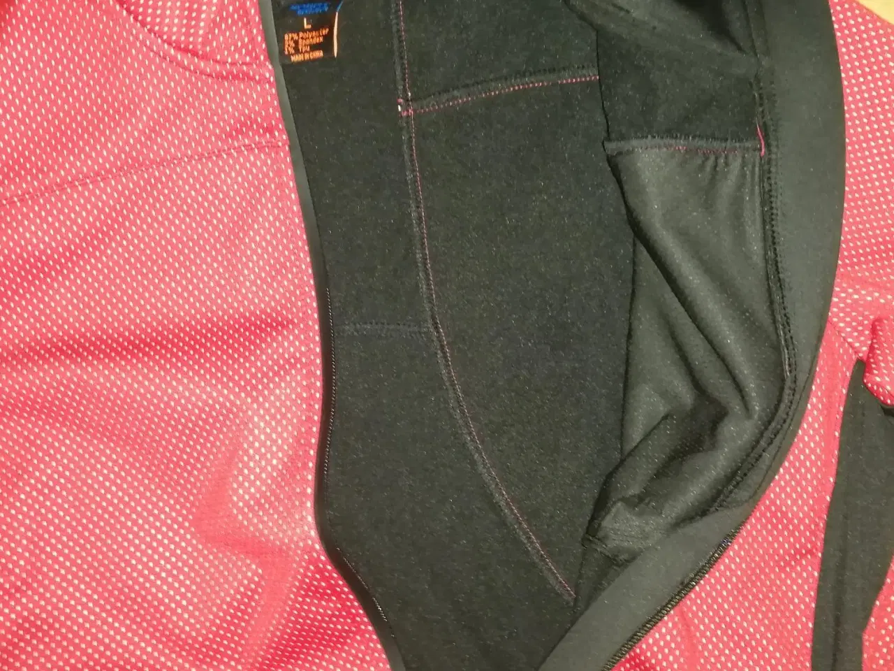 Billede 6 - NEOPREN VINTER CYKEL JAKKE, STR. L, FLOT STAND