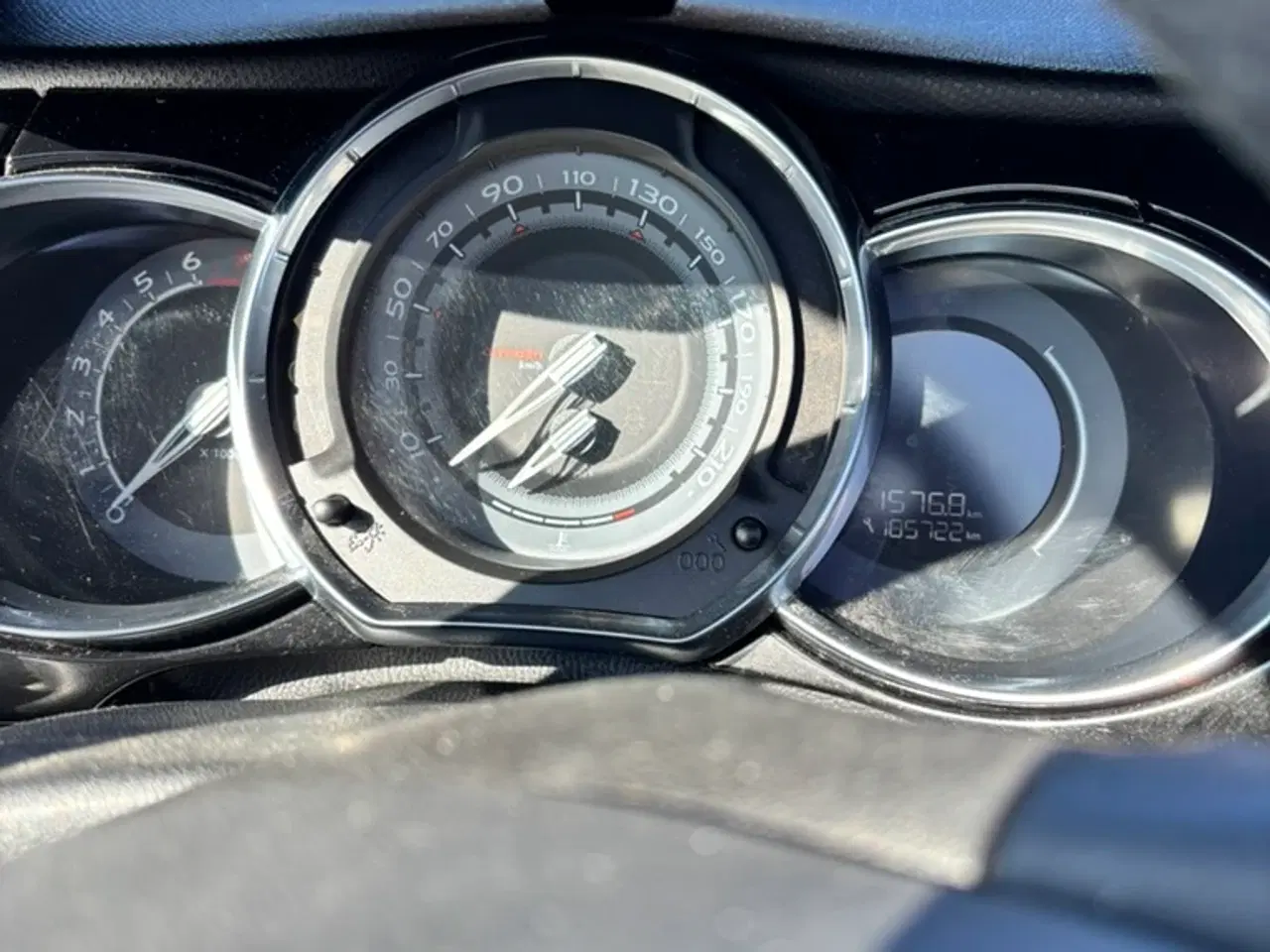 Billede 5 - Citroën DS3 med lidt skavanker - sælges billigt