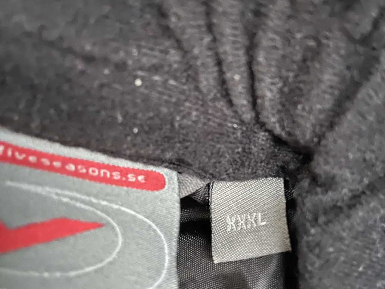 Billede 3 - Jakke og skibukser