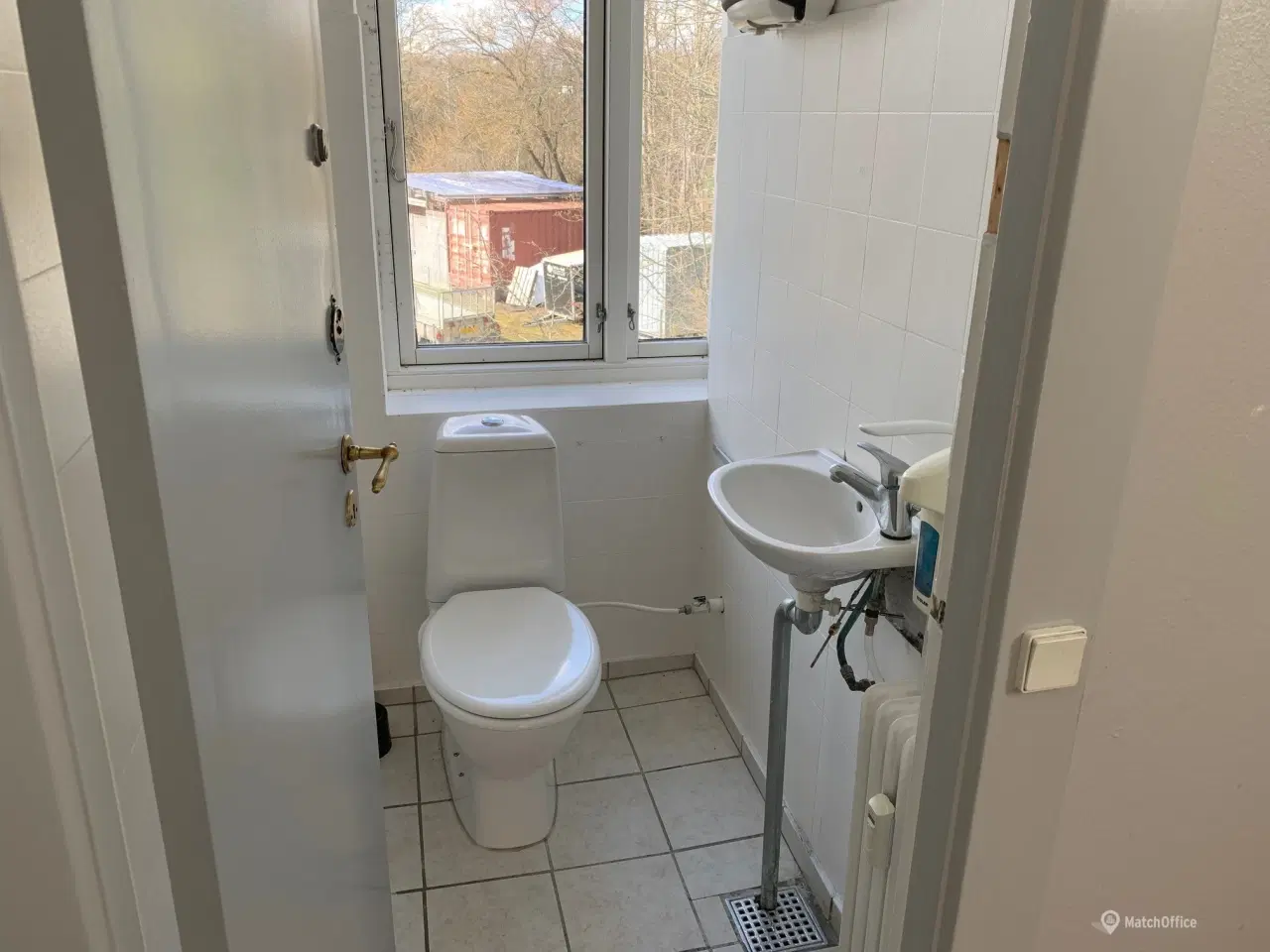Billede 9 - Kontorlokaler på 117 m² udlejes.
