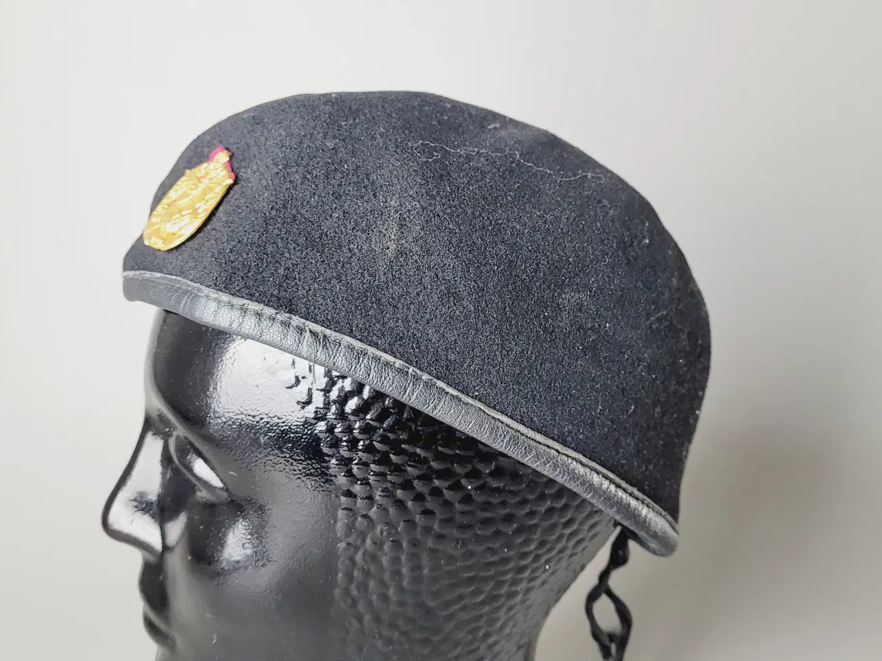 Billede 3 - ⭐️: Original Dansk Militær-baret (HMAK 1981) 