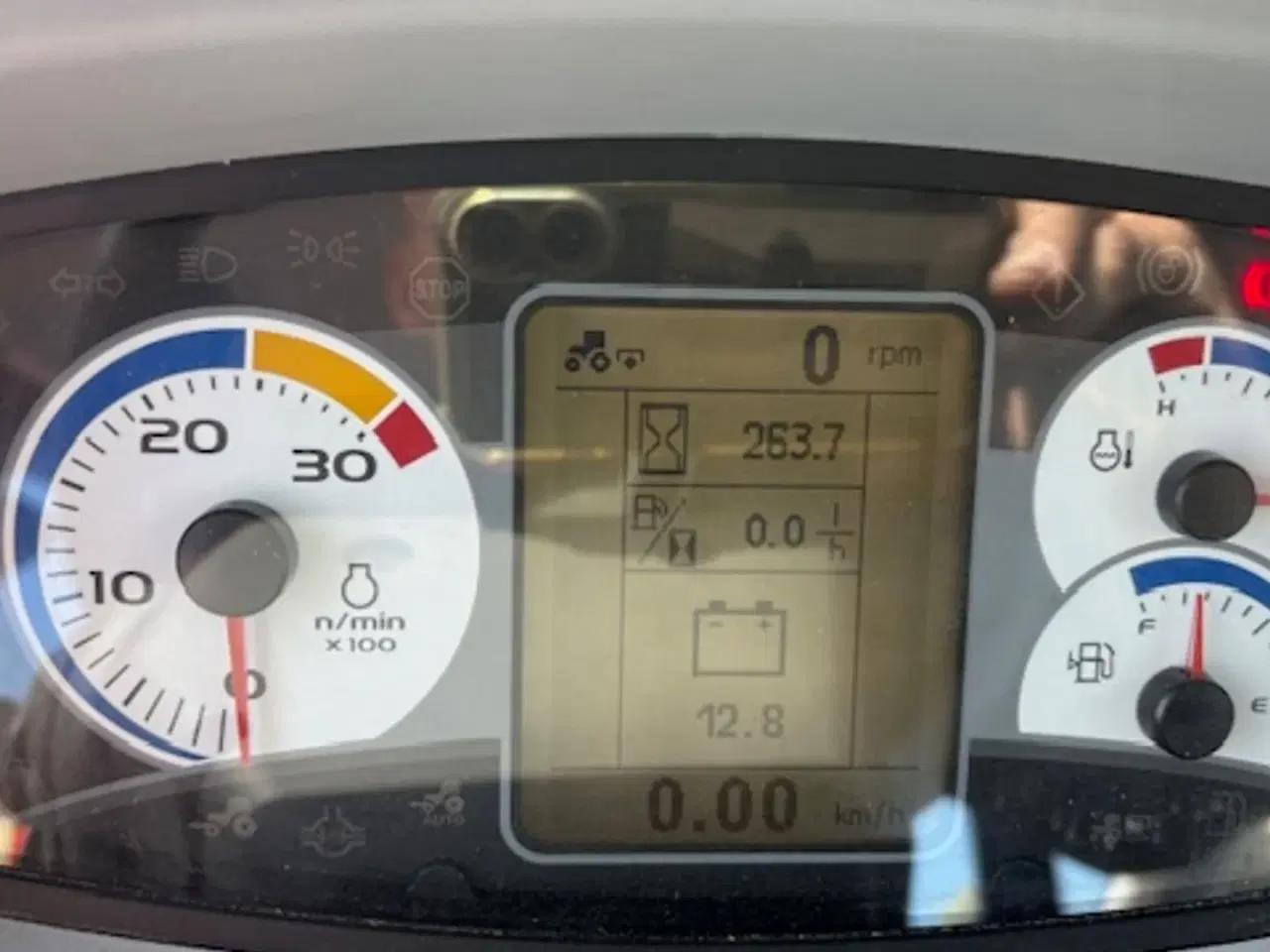 Billede 20 - New Holland T5.95 MED FRONTLIFT + MASSER AF OLIEUDTAG.