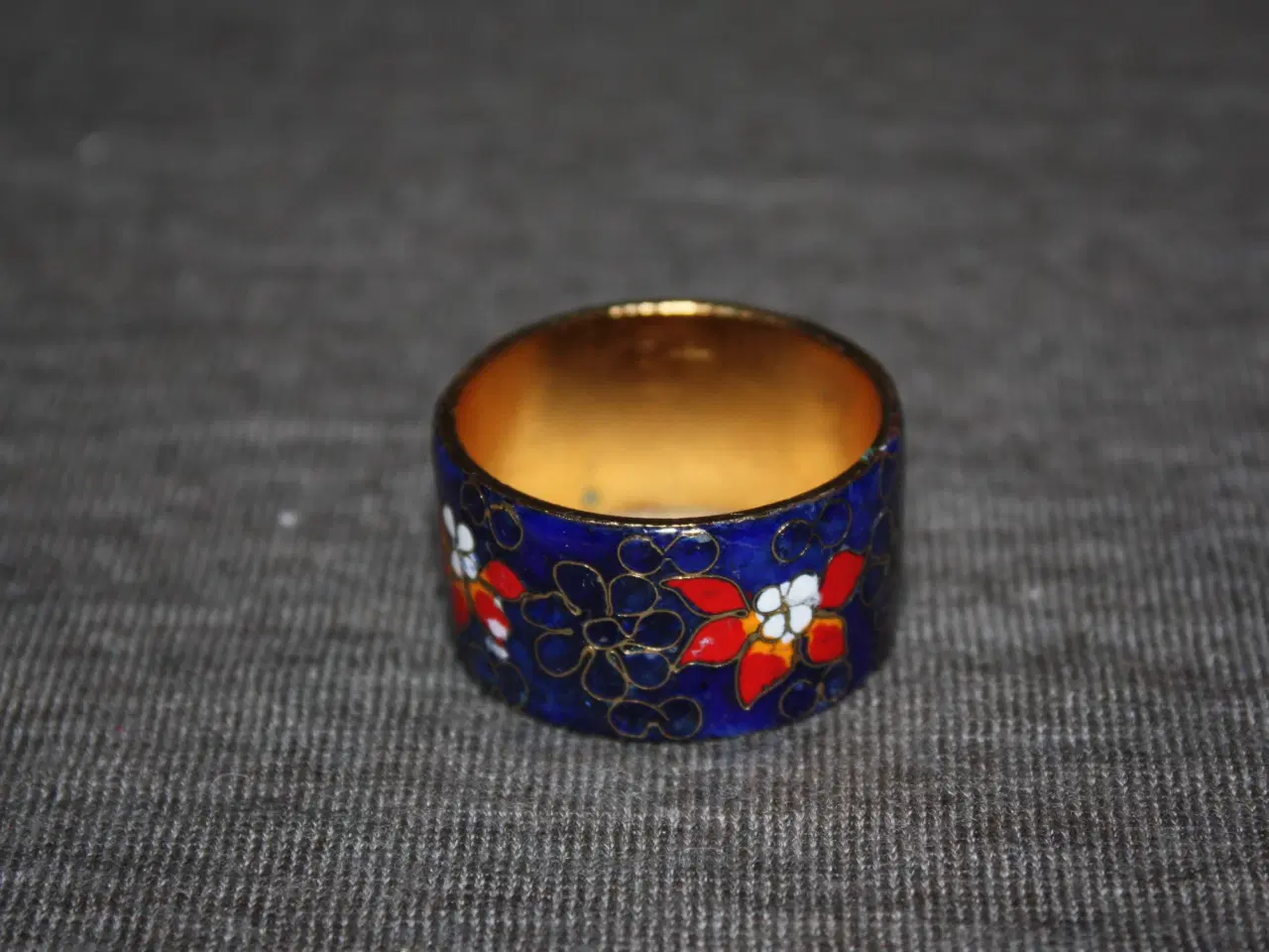 Billede 3 - Cloisonne servietholder til Jul D 3,5 cm, B 2 cm.