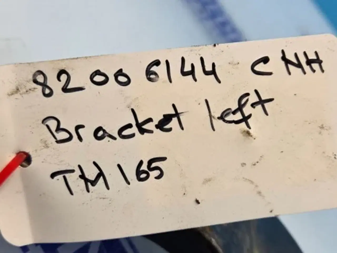 Billede 3 - New Holland TM165 Beslag L. 82006144