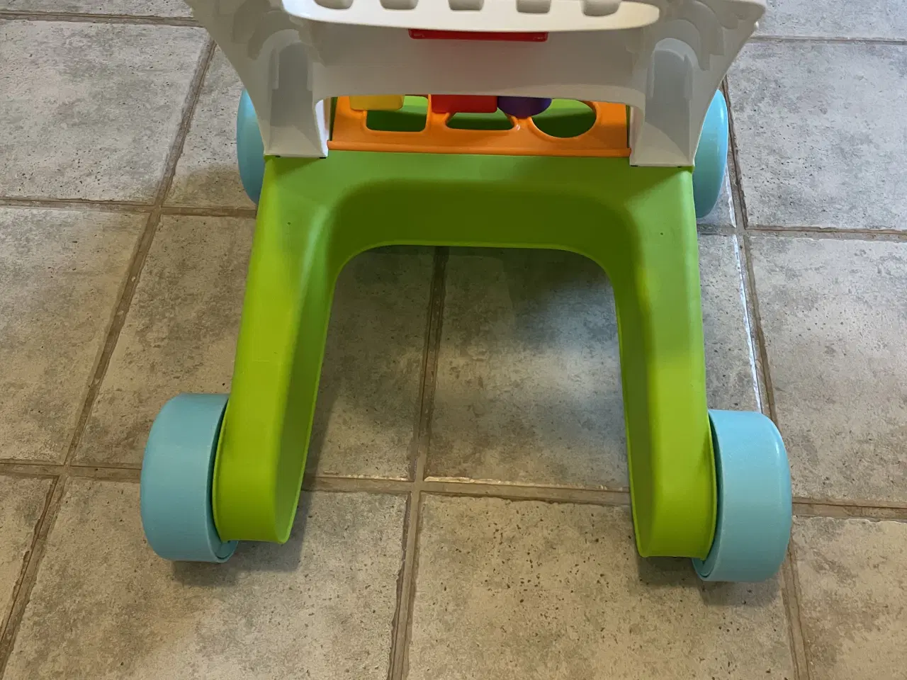 Billede 2 - Fisher-Price gåvogn