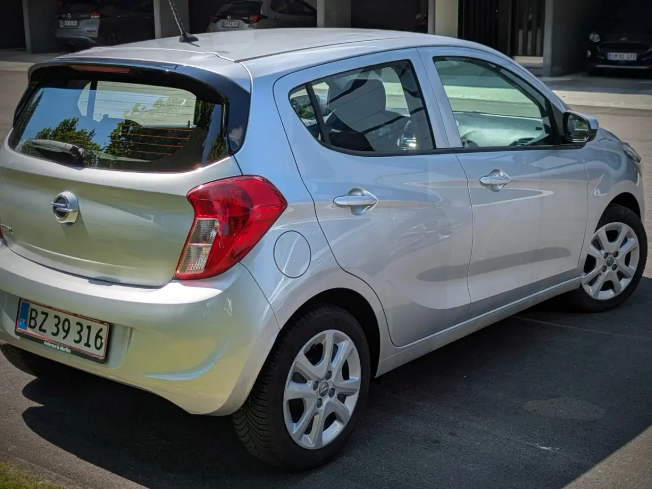 Billede 2 - Næsten Fabriksny Opel Karl med kun 19.000 km. 