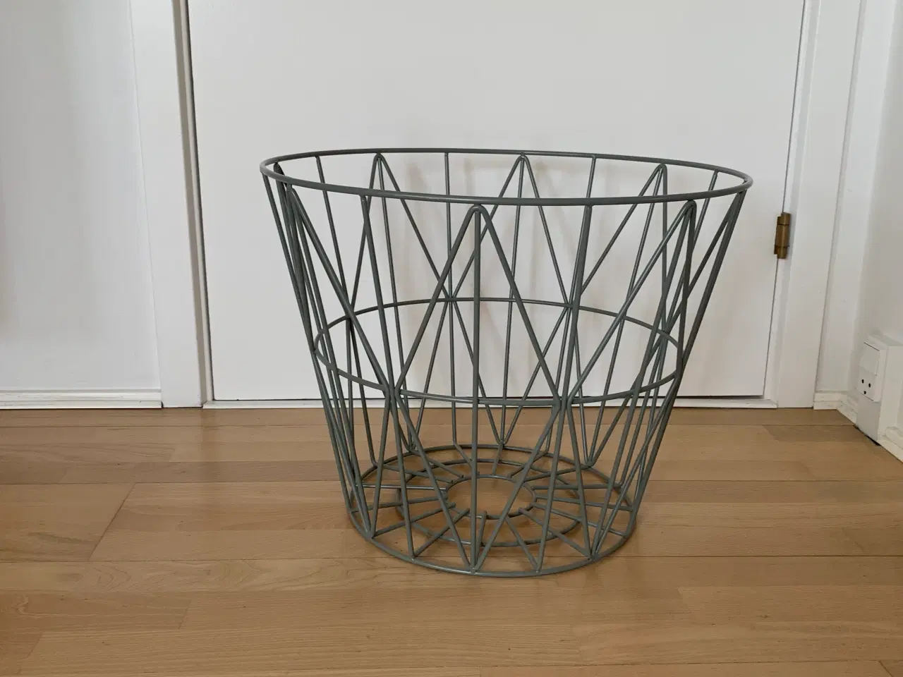 Billede 1 - Ferm Living Wire basket, støvet grøn 