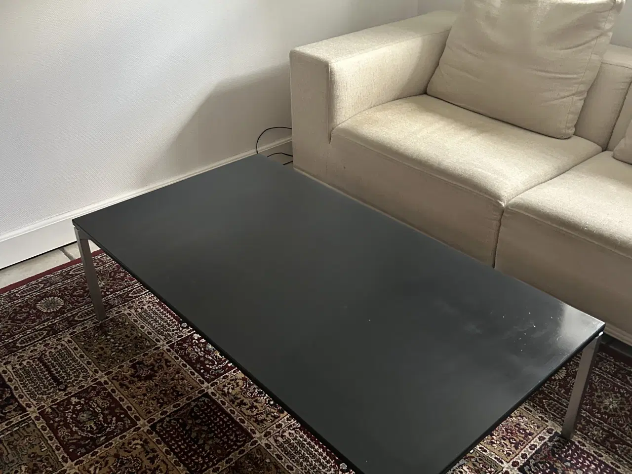 Billede 1 - Sofabord med stålstel og sort granit bordplade