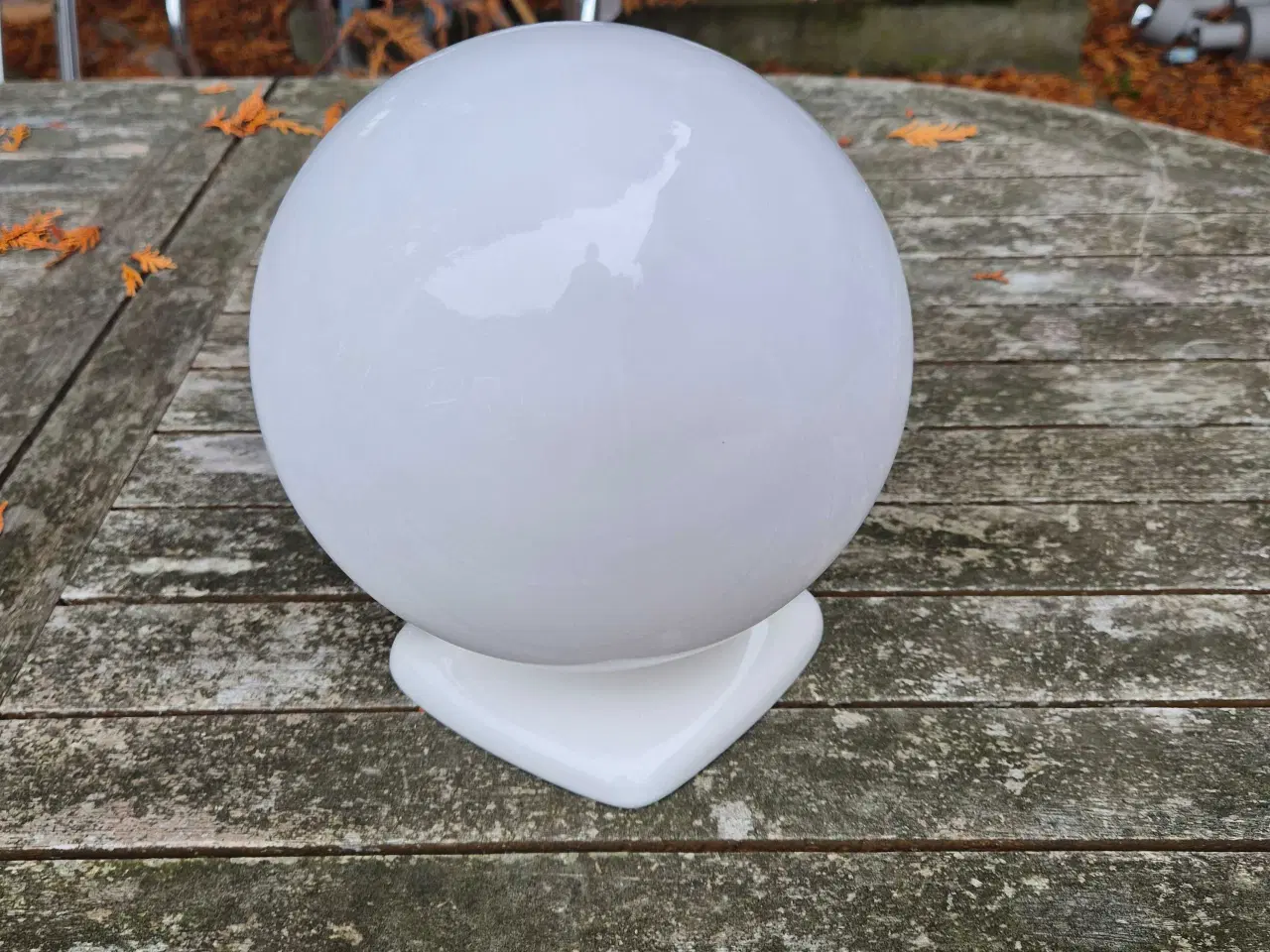 Billede 2 - Hvid badeværelseslampe fra Ifö