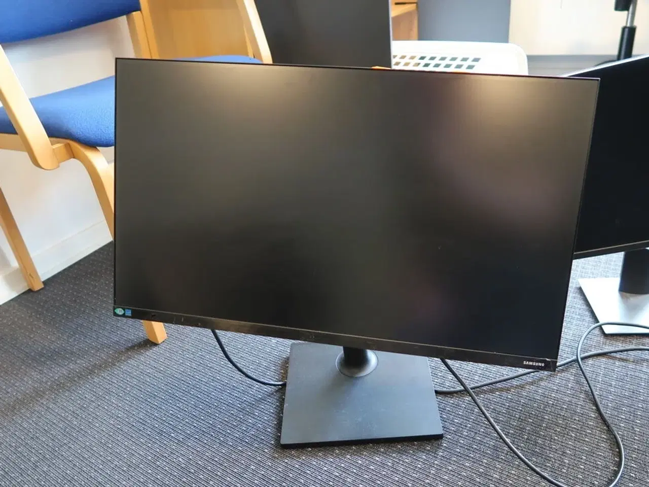 Billede 3 - Computerskærm SAMSUNG F27T450FQR