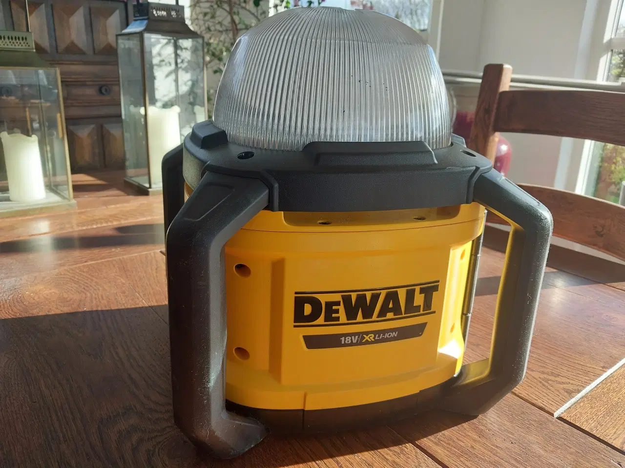 Billede 1 - Dewalt Arbejdslampe DCL074 Tool Connect 