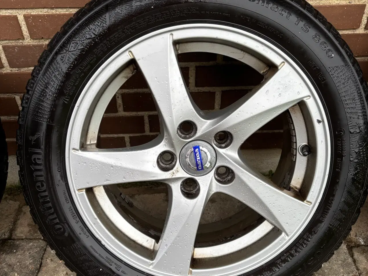 Billede 4 - Volvo alufælge med vinterdæk 5x108, ET50