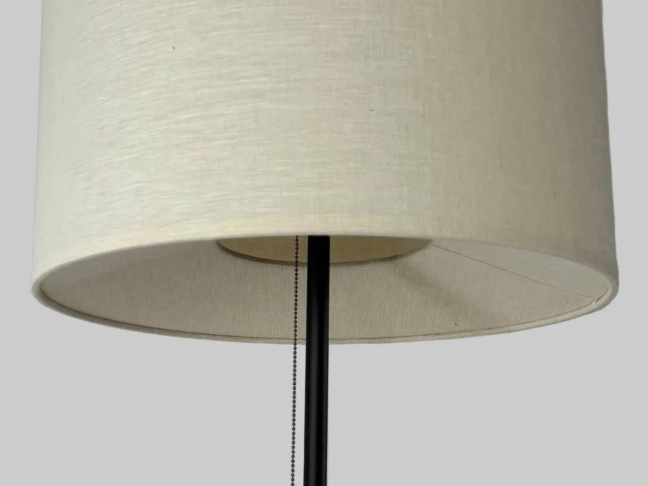 Billede 3 - GUBI Gravity Gulvlampe - Beige/Sort Marmor