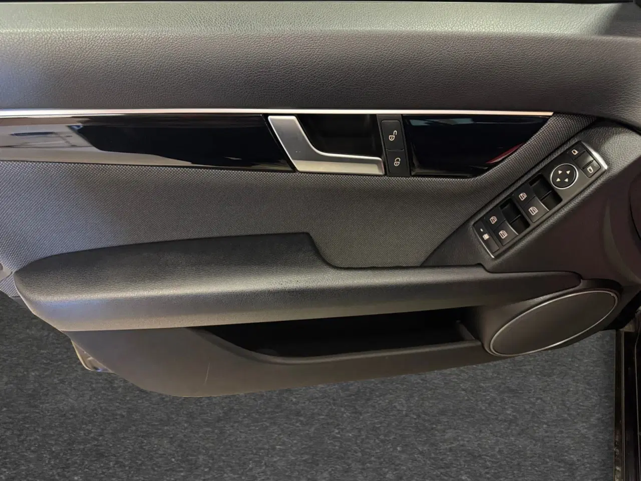 Billede 12 - Mercedes C180 2,2 CDi Avantgarde stc. BE