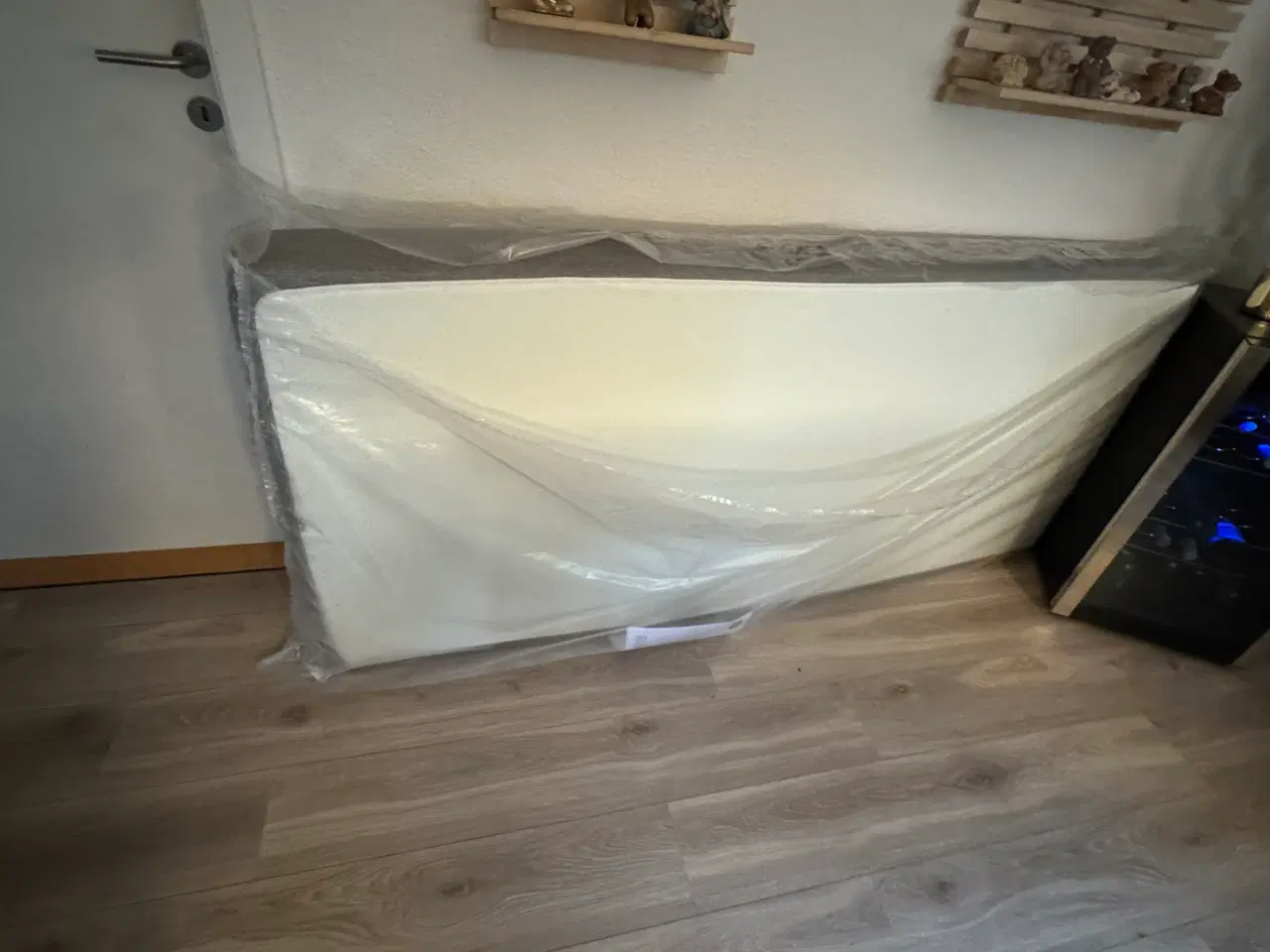 Billede 1 - 2 stk nye Box Madras 
