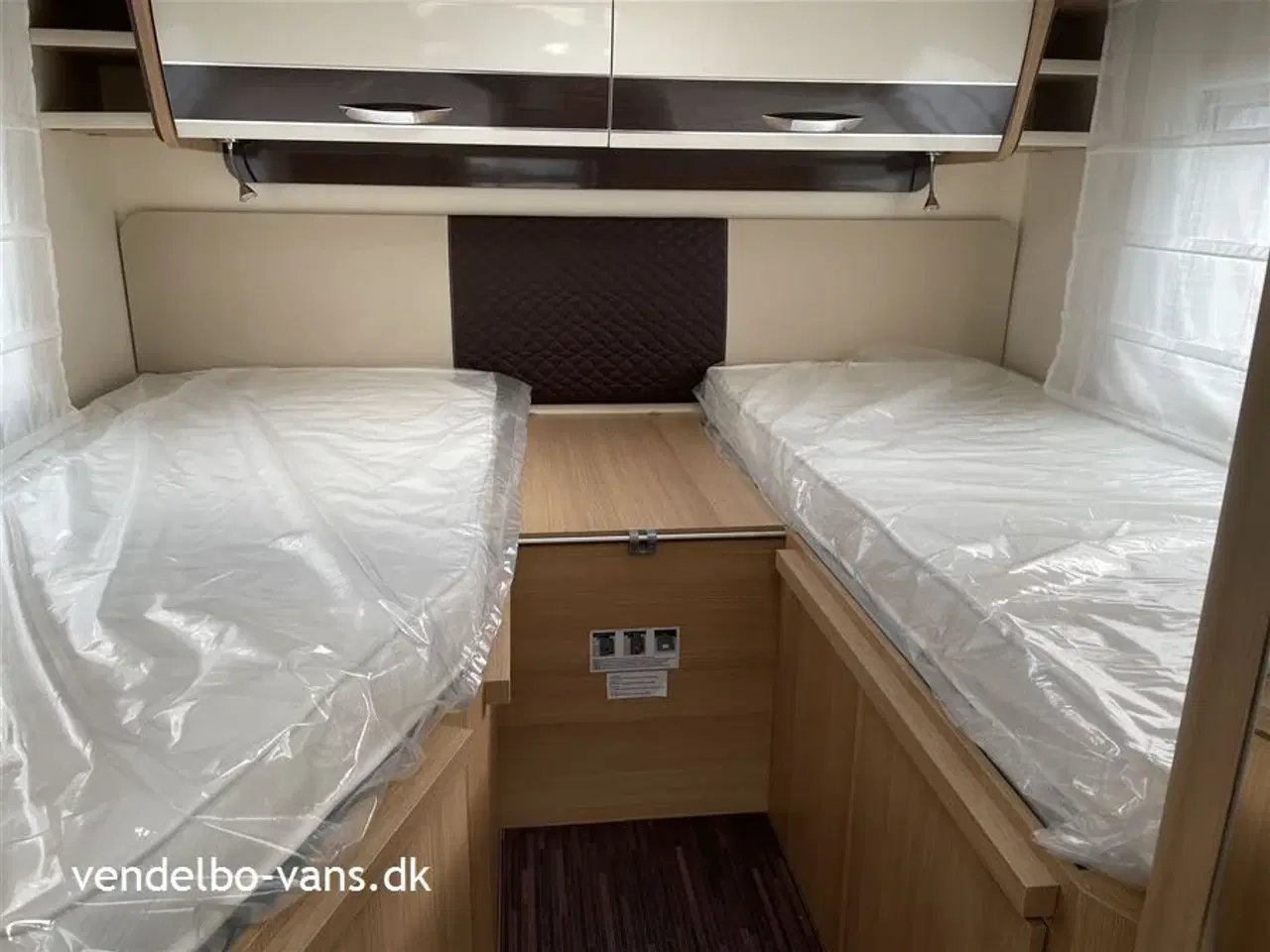 Billede 11 - 2024 - McLouis Mc4 239 Enkeltsenge over garagen og stort skylight over forsæder/ L- siddegruppe