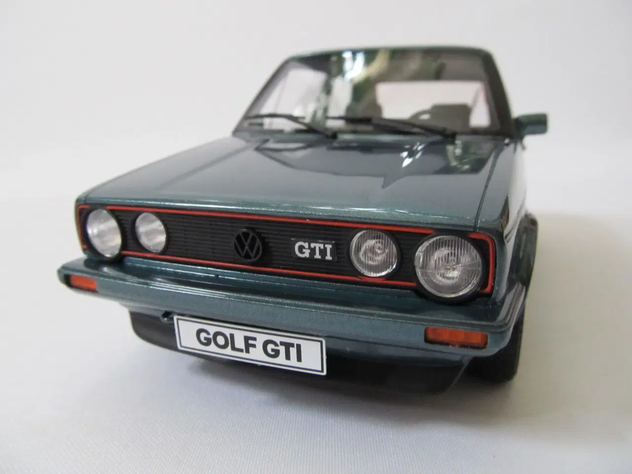Billede 3 - 1983 VW Golf 1 GTI Pirelli 1:18 