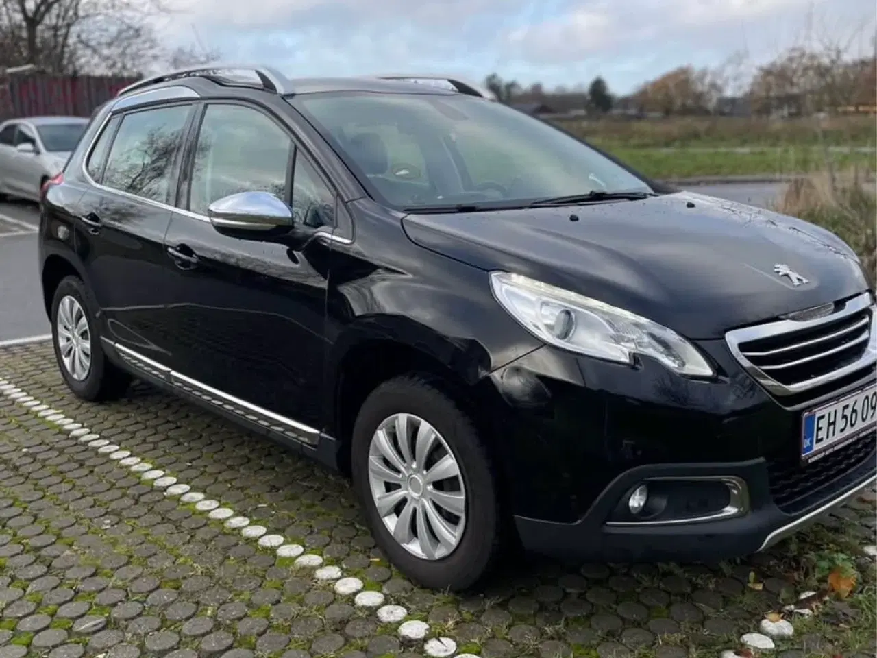 Billede 1 - Peugeot 2008 1,2 VTi – Velholdt, lav km, nysynet –