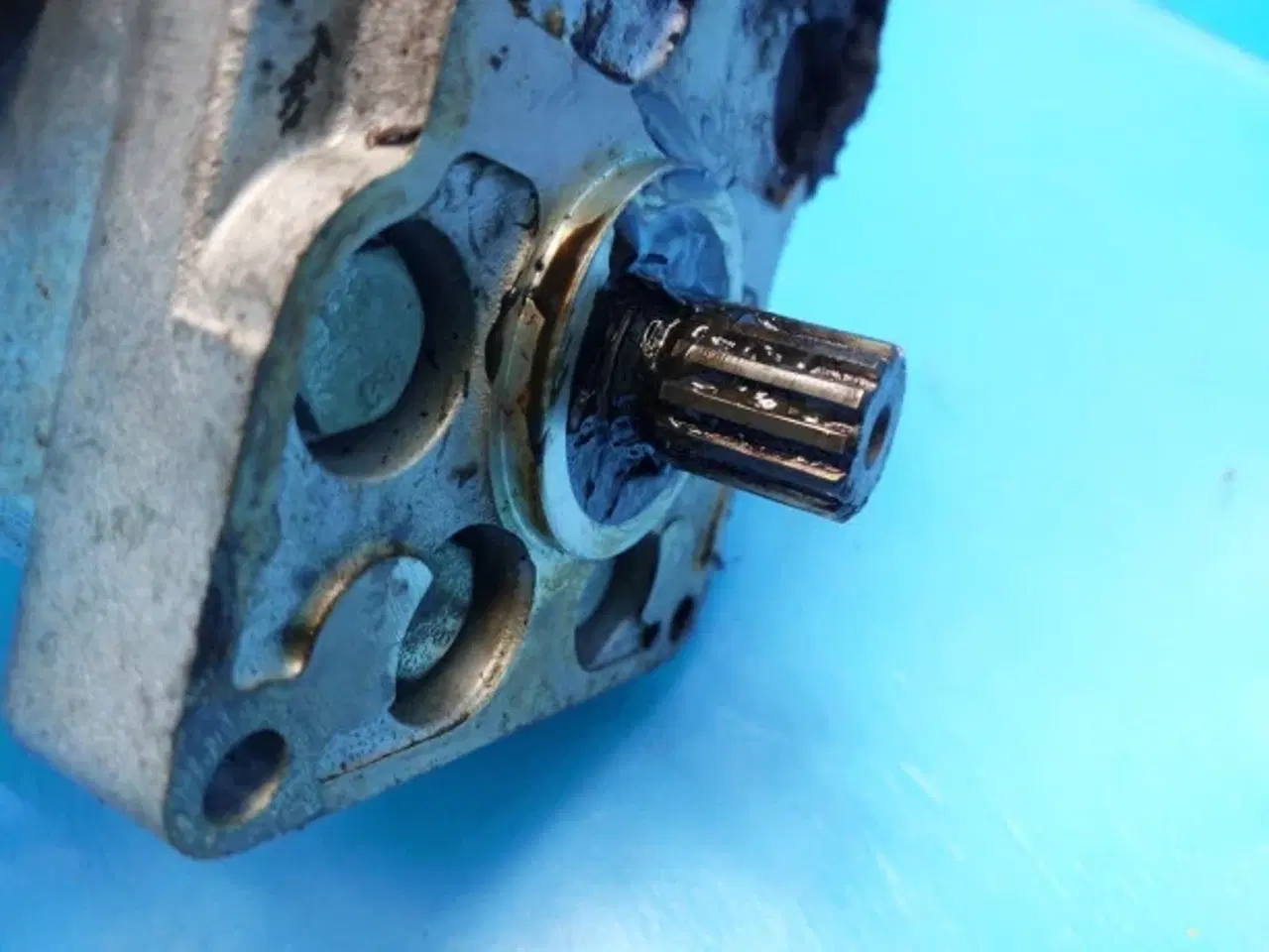 Billede 5 - New Holland FX 38 Hydraulikmotor 84043509