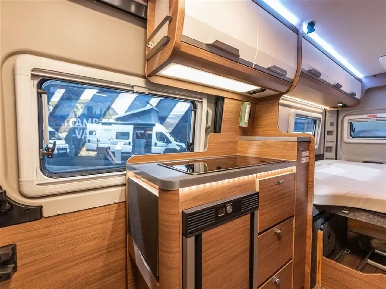 Billede 7 - 2026 - Knaus Boxlife 600 ME Platinum Selection   van under 6 meter med langsgående seng