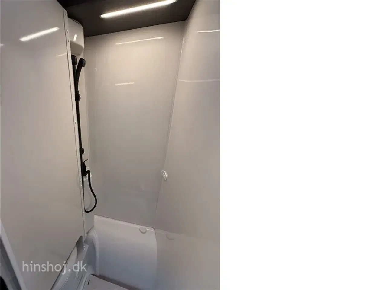 Billede 20 - 2026 - Etrusco I 6900 SB Aut.   Etrusco by Hymer er Italiensk Elegance og Komfort fra Hinshøj Caravan