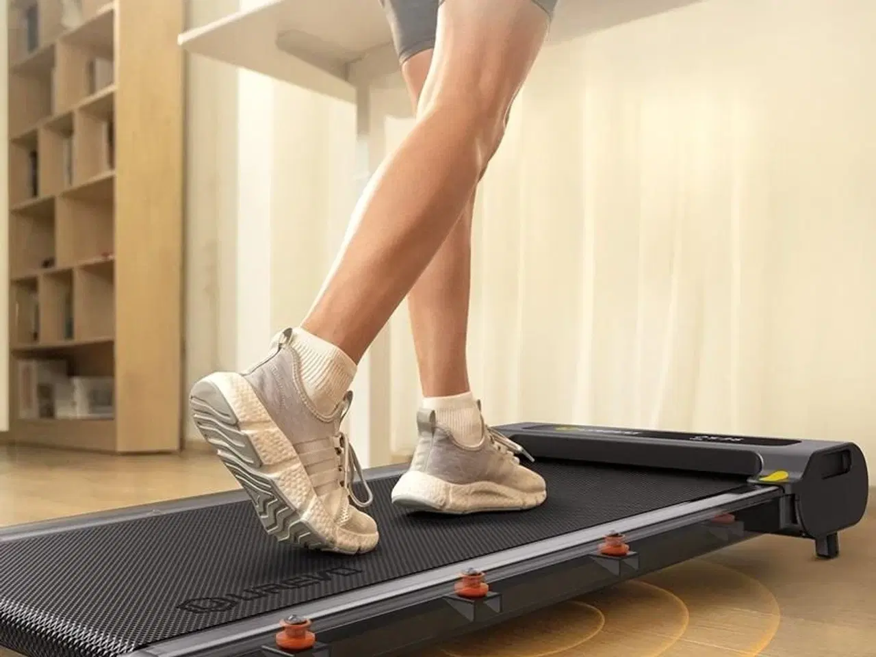 Billede 5 - Løbebånd walkingpad UREVO E3S – kompakt kontor- og hjemmetræning